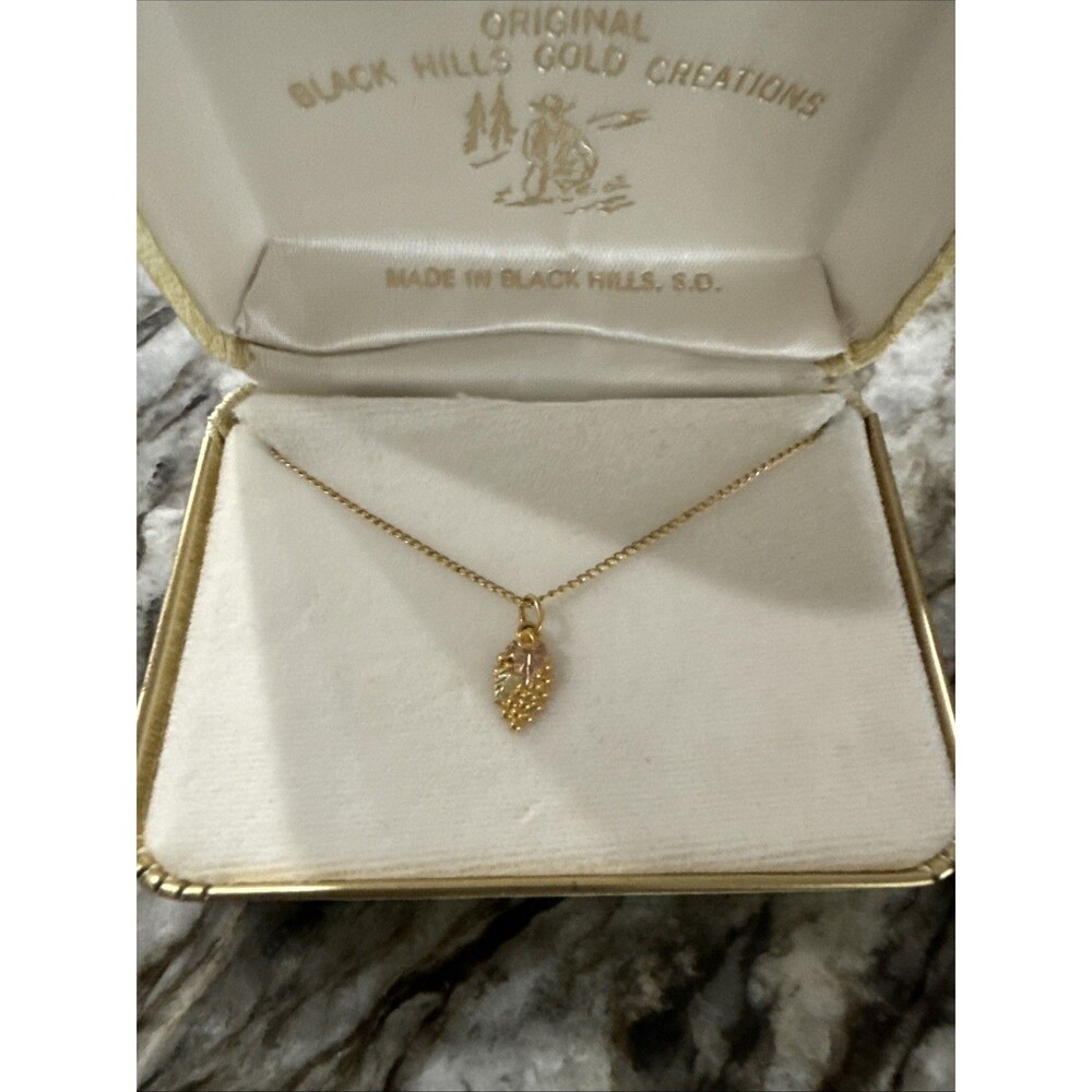 NEW Vintage 10-12K Black Hills Gold Tri-Color Necklace Landstrom’s W/Orig. Box